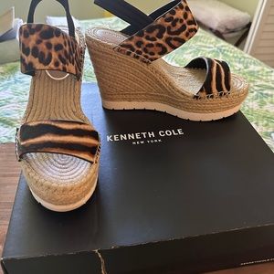 Kenneth Cole 7.5 animal print wedge